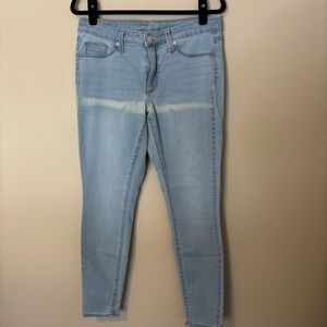 Universal Thread Women’s Mid-Rise Jegging Light Wash Jeans Size 8